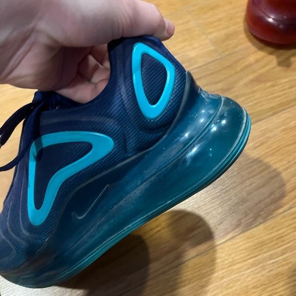Nike Air Max 720 size 5y - Picture 9 of 9